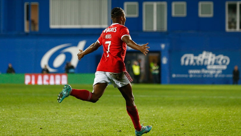 Benfica vai de «bicicleta» para os «oitavos» da Taça de Portugal