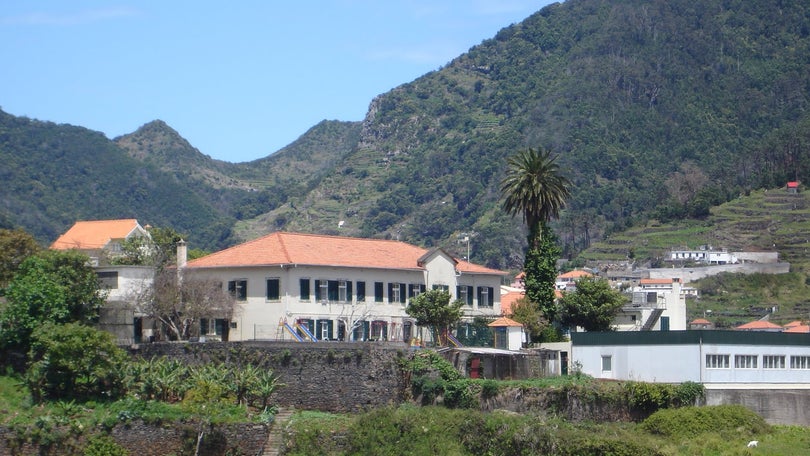 Caso positivo no Externato Sant` Ana, Machico