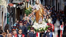 Imagem de Cafôfo e Albuquerque na procissão de S.Tiago Menor