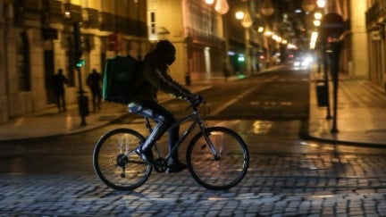 Imagem de Governo aprova criminalização do trabalho não declarado