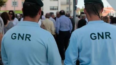 Covid-19: GNR pôs termo a festa com 300 pessoas em Fernão Ferro no Seixal