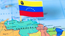 Imagem de Venezuela: Autoridades oferecem dinheiro por informações sobre homicidas de polícias e civis