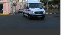 Imagem de Bombeiros ajudam criança a celebrar aniversário (Vídeo)