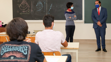 Imagem de Ensino à distância e presencial no próximo ano letivo (Áudio)