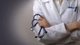 Imagem de Governo prepara admissão de novos médicos