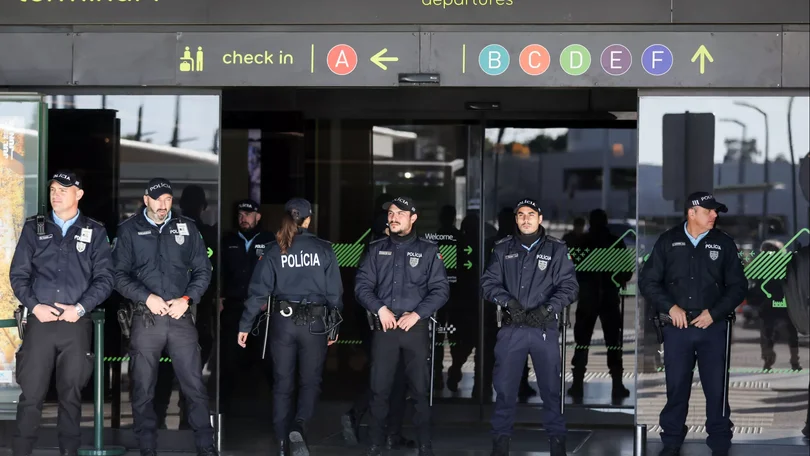 SEF pede apoio à PSP para controlar os aeroportos nacionais