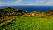 Imagem de Doze passageiros das Flores estão retidos no Faial (Vídeo)