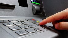 Imagem de Comissões nas Caixas Automáticas dependem dos cartões