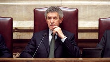 Imagem de Mota Amaral volta a criticar a estratégia de Rui Rio (Vídeo)