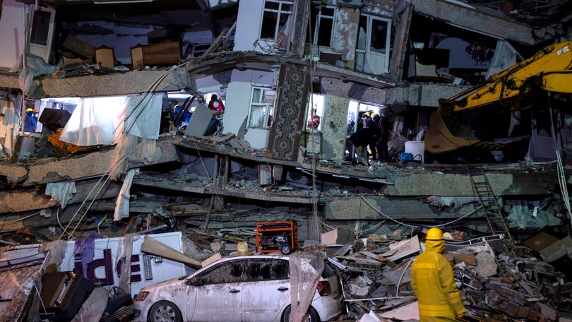 Imagem de ONU diz que há sete dias para resgatar sobreviventes