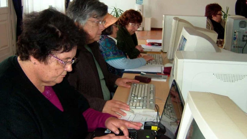 Imagem de Paragem de aulas das universidades seniores gerou «tristeza»