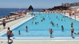 Utentes das piscinas do Lido criticam qualidade da água