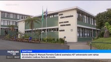 Imagem de Alunos saíram à rua para celebrar os 41 anos da Escola de Santana (vídeo)