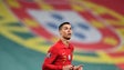 Imagem de Cristiano Ronaldo a um jogo da internacionalização 200