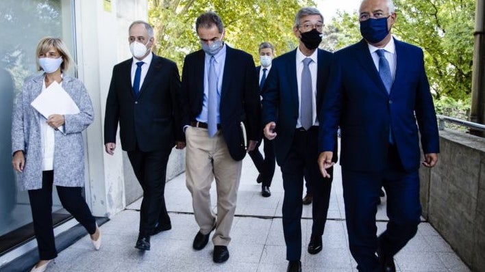 Imagem de Covid-19: Ministro Manuel Heitor infetado, Costa testa negativo e dois ministros ficam em isolamento