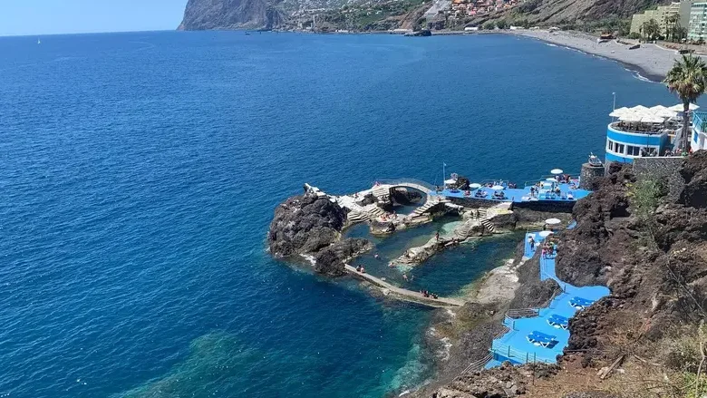 Doca do Cavacas interdita a banhos pela quarta vez neste verão