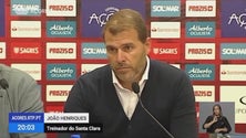 Imagem de Treinador do Santa Clara contesta penalti (Vídeo)