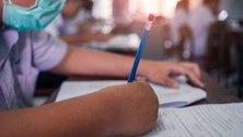 Imagem de Covid-19: Ensino presencial deverá voltar para alunos do 11.º e 12.º (Áudio)