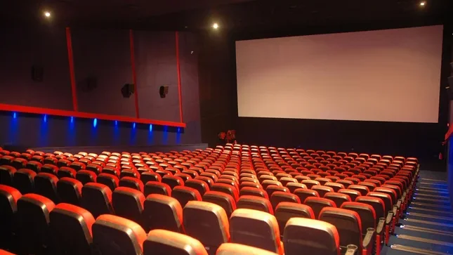Imagem de Número de sessões, espetadores e receitas aumentaram nos cinemas da RAM no 1.º trimestre de 2022