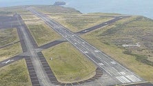 Câmara de Vila do Porto contra o encerramento do aeroporto de Santa Maria à noite (Vídeo)