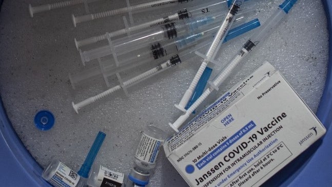 Imagem de Vacinas da Janssen vão atrasar em agosto
