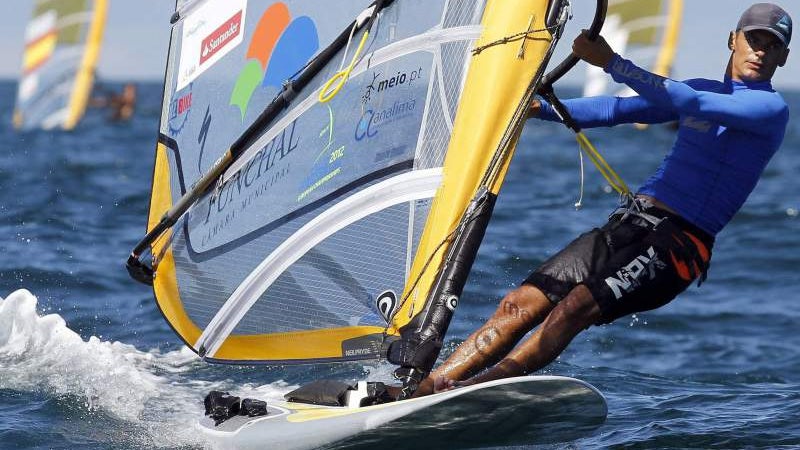 Velejador João Rodrigues termina em 10º etapa francesa da Taça do Mundo