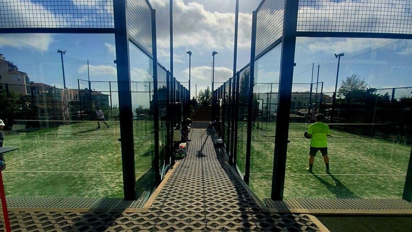 Imagem de Campos de Padel ajudam carenciados  (áudio)