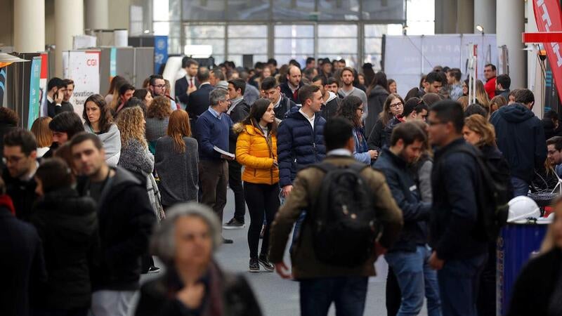 Desemprego diminuiu entre os recém-licenciados