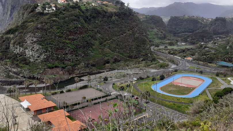 Aguaceiros fracos nas vertentes norte e terras altas