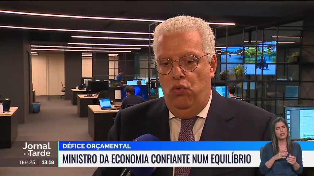 Governo não fica condicionado na tomada de decisões devido ao défice, garante ministro