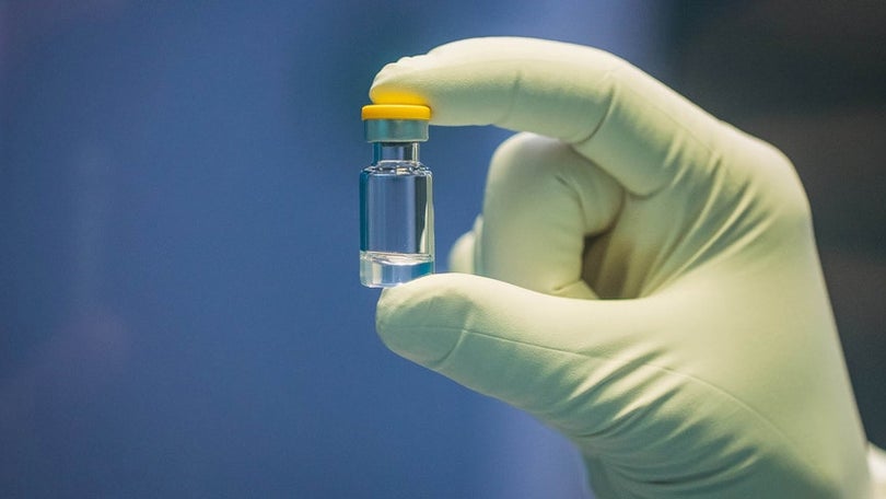 Imagem de Covid-19: Aprovação da vacina é «passo decisivo no combate» à pandemia – Infarmed