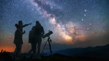 Imagem de Um passeio pelas estrelas de verão (áudio)