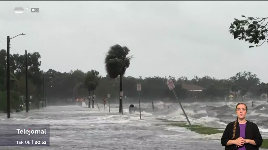 Milton está a caminho da costa oeste da Florida