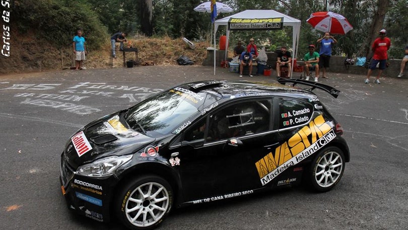 Imagem de Equipa das Vespas defende o título de campeã regional de ralis com o Skoda Fabia R5