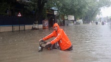Imagem de Pelo menos sete pessoas morreram devido às chuvas na Índia