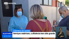 Imagem de Centros de saúde reabriram na segunda-feira e a afluência tem sido grande (Vídeo)