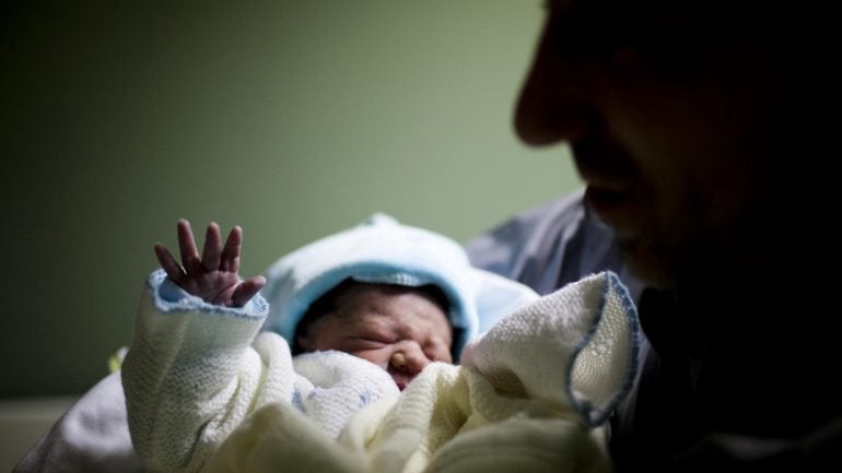 Portugal entre os países da UE com maior percentagem de filhos “fora do casamento”