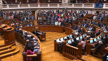 Imagem de PS aprova sozinho Orçamento de Estado (vídeo)