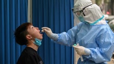 Imagem de Covid-19: China deteta 28 novos casos nas últimas 24 horas, 21 em Pequim