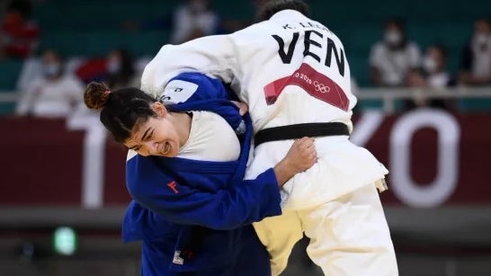 Imagem de Campeã mundial não permite surpresas na estreia de Patrícia Sampaio