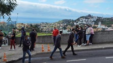 Imagem de Adeptos aplaudem treinador e contestam presidente