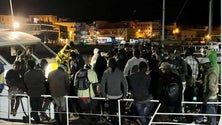 Imagem de Quase 4.000 migrantes enchem Lampedusa