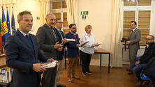 Imagem de Alunos do Conservatório receberam manuais digitais (vídeo)