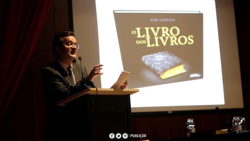 Saída: ” O LIVRO DOS LIVROS”
por JOSÉ ANDRADE