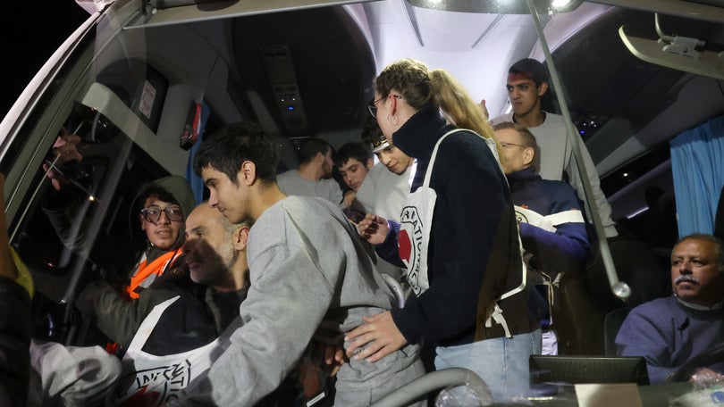 Imagem de Dois jovens filhos de pai português entre os 11 reféns libertados pelo Hamas
