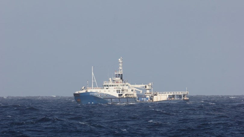 Imagem de Marinha acompanhou a passagem de dois navios russos