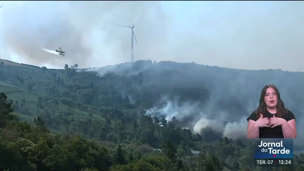 Imagem de Mais de 15 mil hectares arderam nos últimos cinco dias