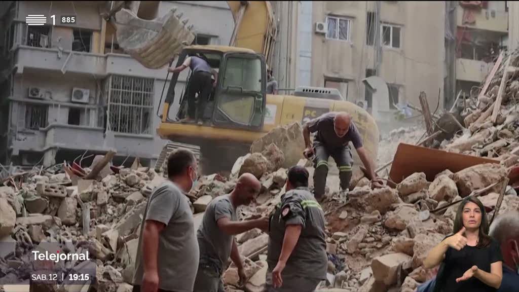 Israel atacou campo de refugiados palestinianos