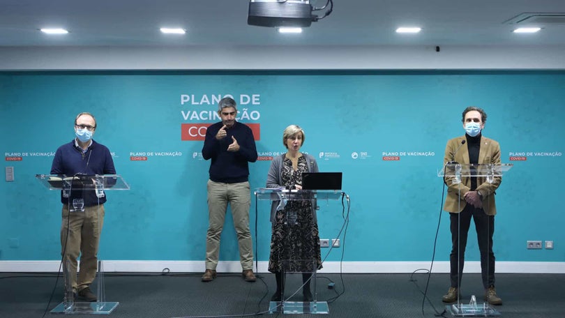 Imagem de Ministra da Saúde prevê «agravamento» de impacto sobre serviços