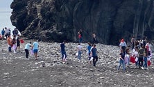 Imagem de Combater o lixo no mar mobilizou centenas (vídeo)